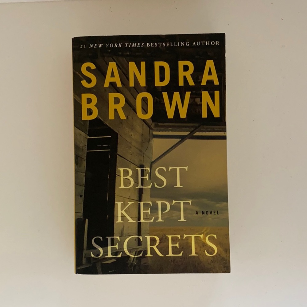 Best Kept Secrets - Sandra Brown Novel